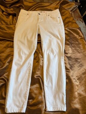 CAbi White Skinny Jeans with Textured Silver Button
